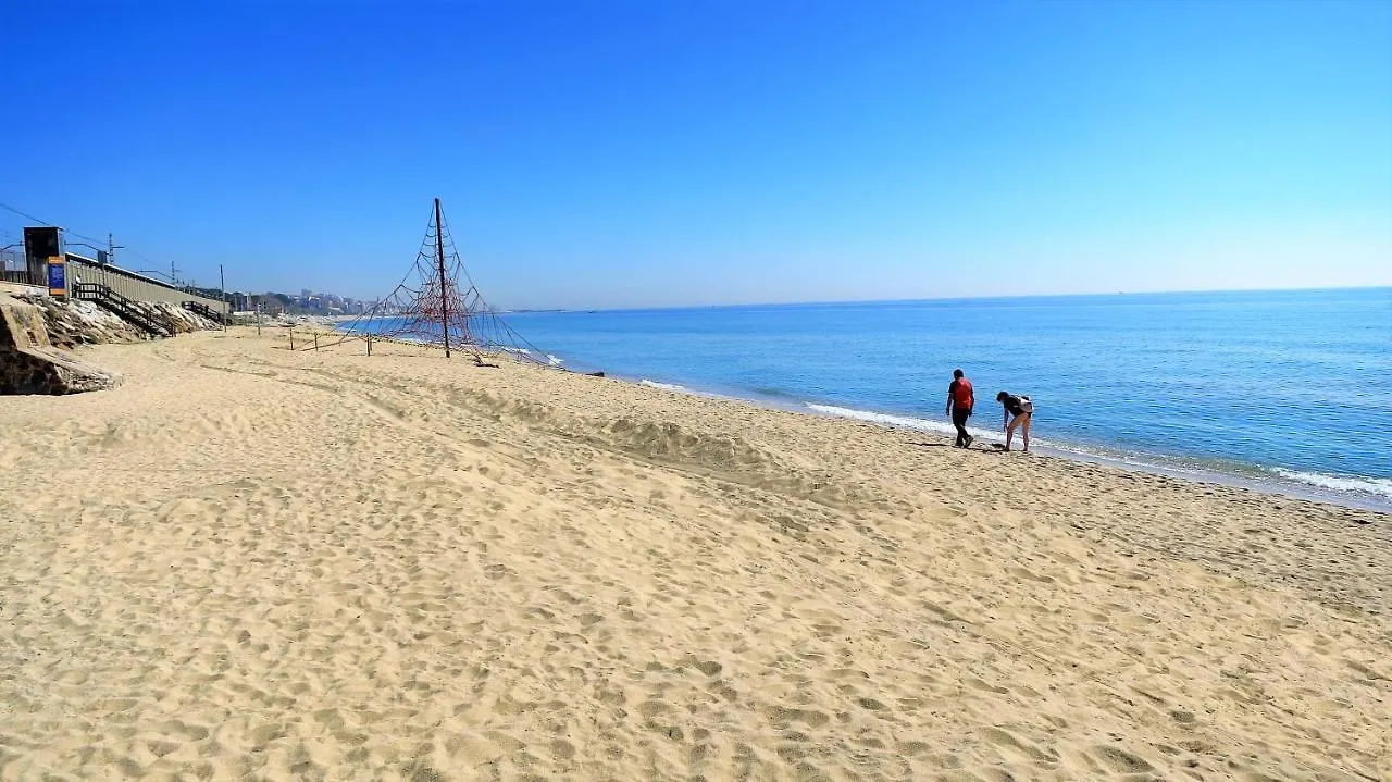 شقة Claire Seaview & Beach-Apartment مونغات