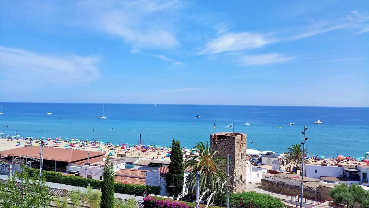 شقة Claire Seaview & Beach-Apartment مونغات
