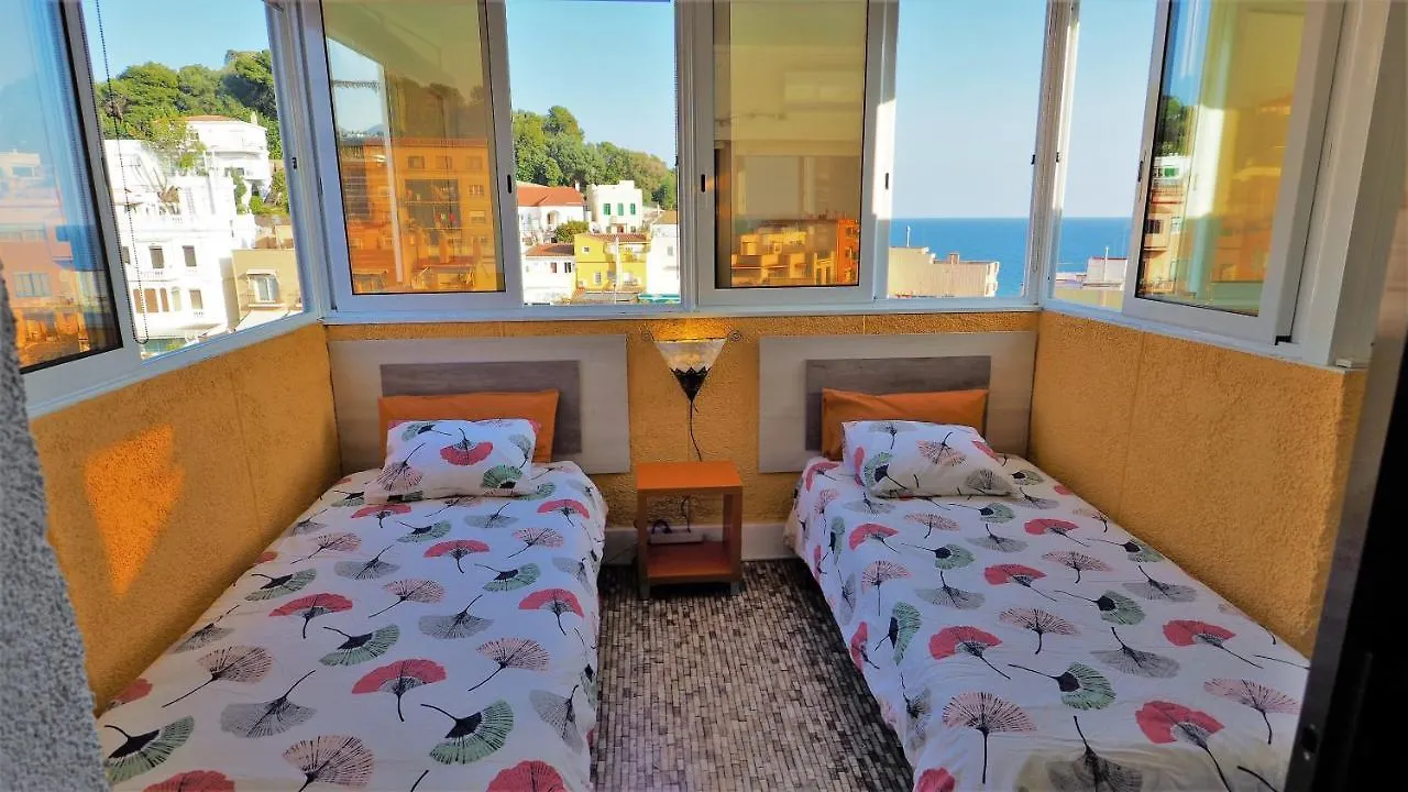 Claire Seaview & Beach-Apartment مونغات شقة